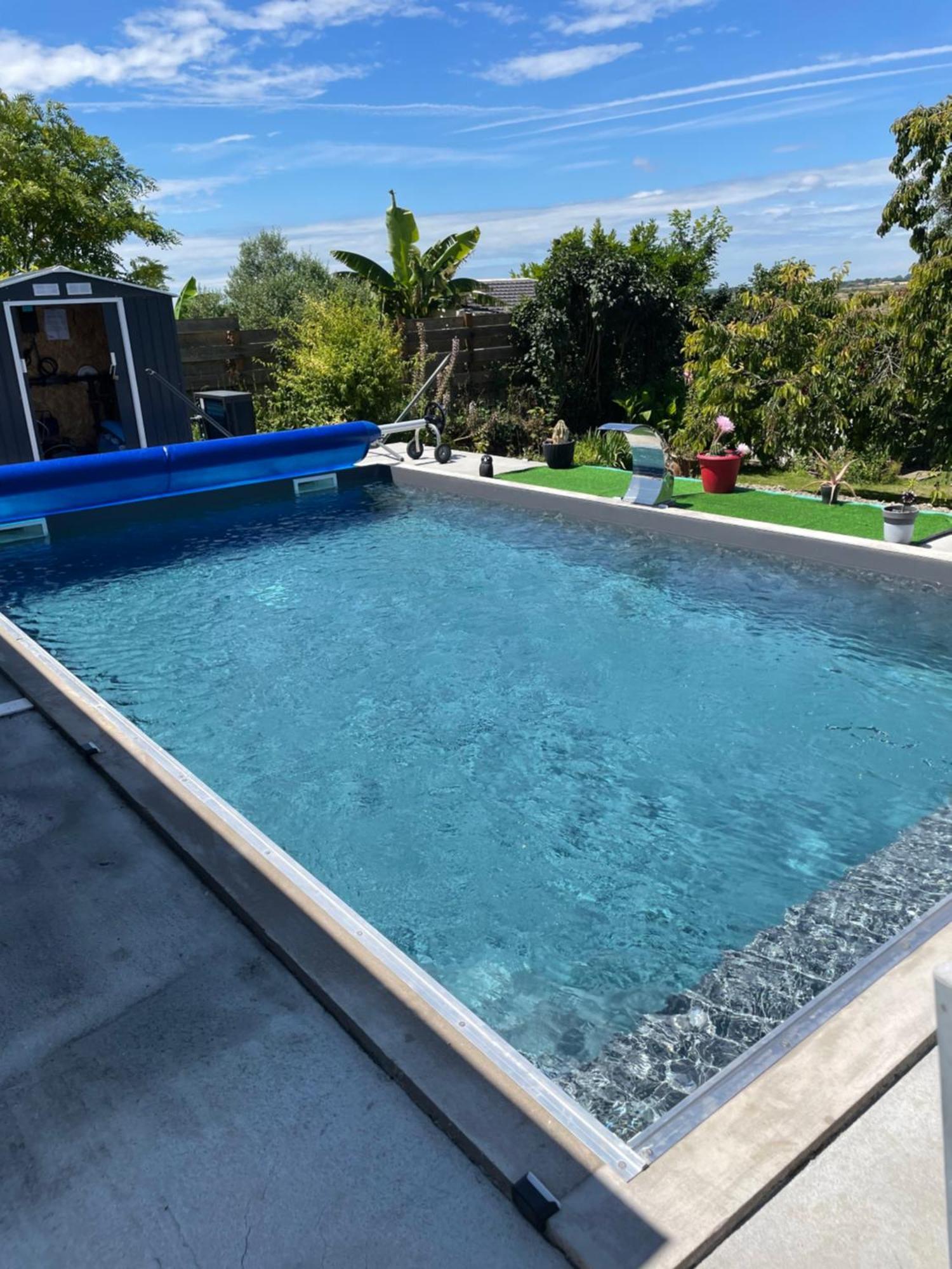 Hotel Au Calme Dans Le Marais Avec Piscine Yves Esterno foto